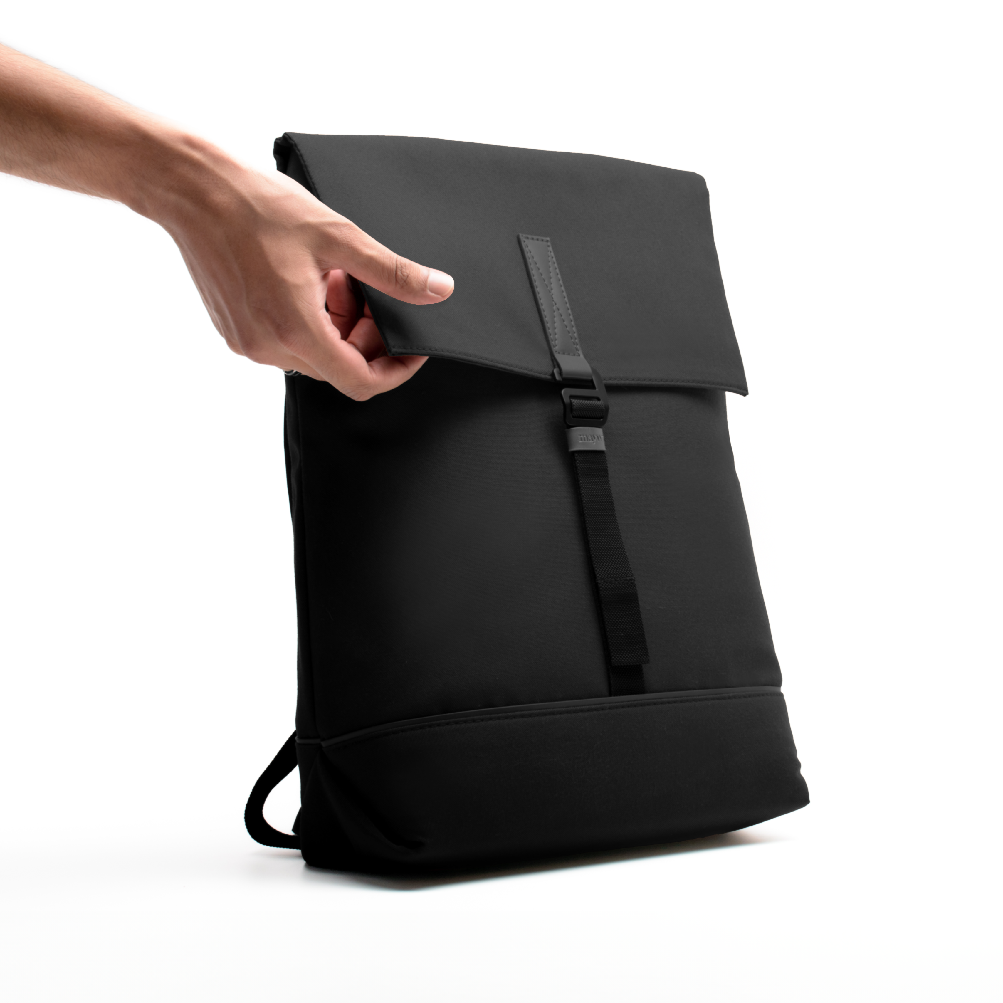 Willow Flap Backpack (Black)